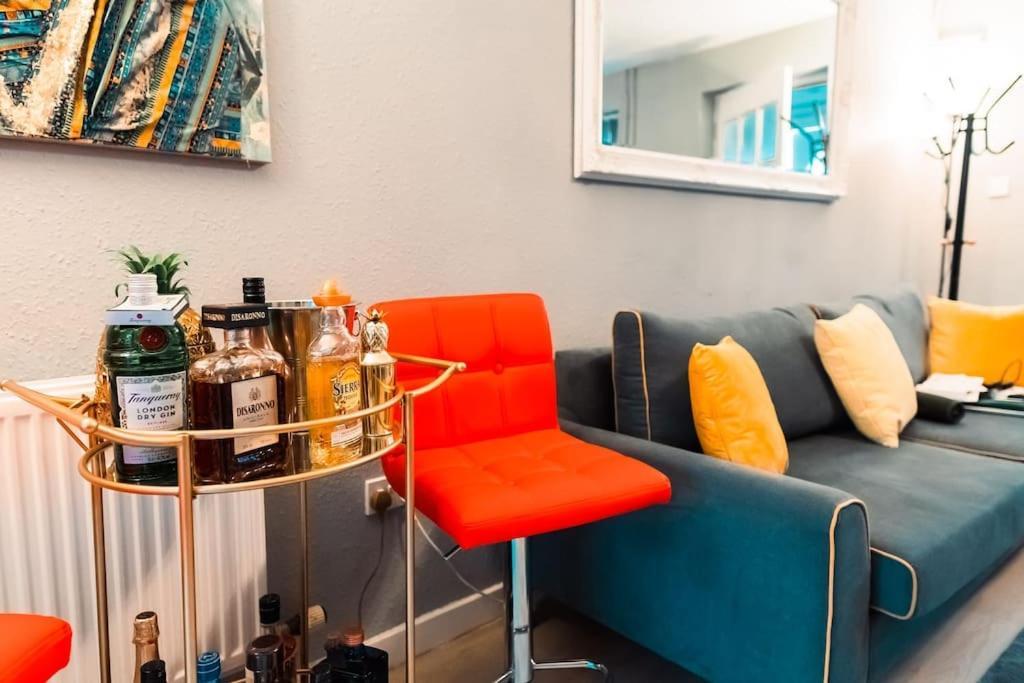 Elegant 2 Bed With Hot Tub And A Host Of Amenities Ferienhaus *
