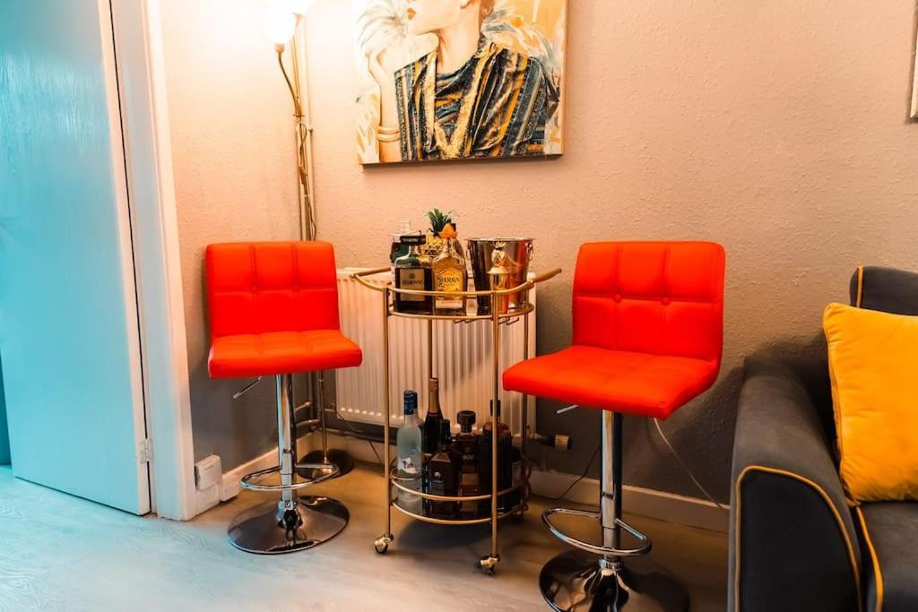 Ferienhaus Elegant 2 Bed With Hot Tub And A Host Of Amenities *