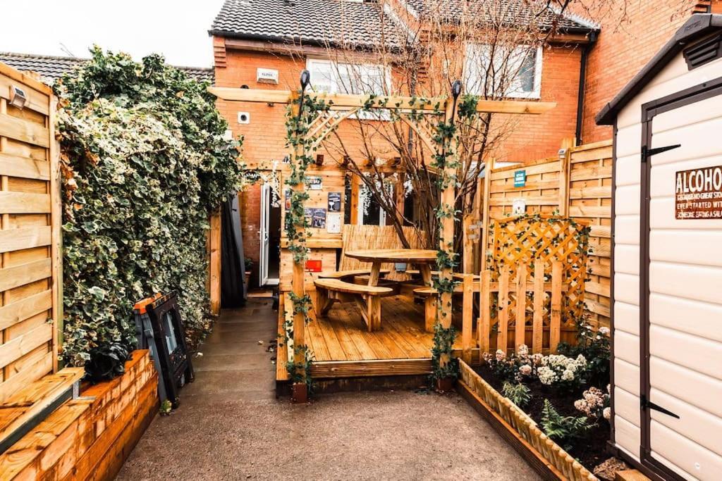 Ferienhaus Elegant 2 Bed With Hot Tub And A Host Of Amenities *