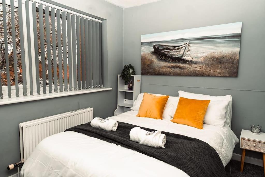 Elegant 2 Bed With Hot Tub And A Host Of Amenities Ferienhaus Liverpool